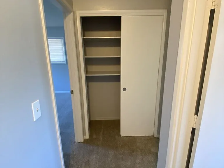 Taylor Place Apartments II — Photo 6