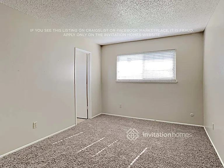 7913 Samantha Way — Photo 9