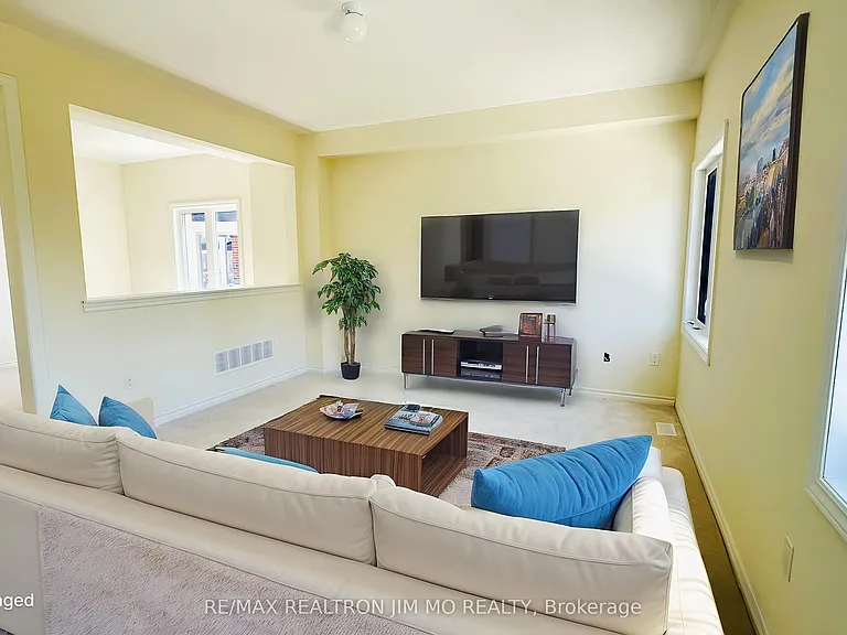 104 Cliff Thompson Ct — Photo 5