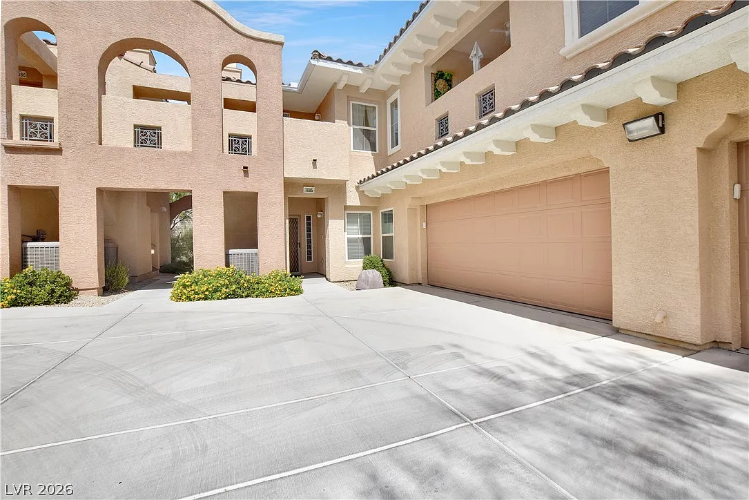 11870 Tevare Ln — Photo 1