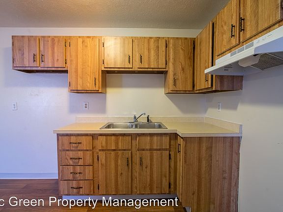 5th image of 420 Bellbrook Ave APT N
