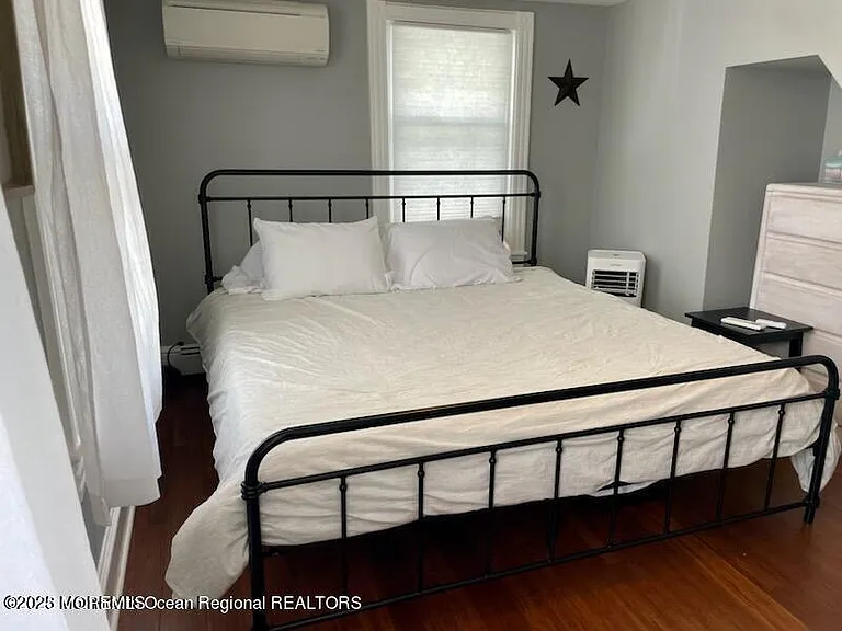 32 Beach St — Photo 13