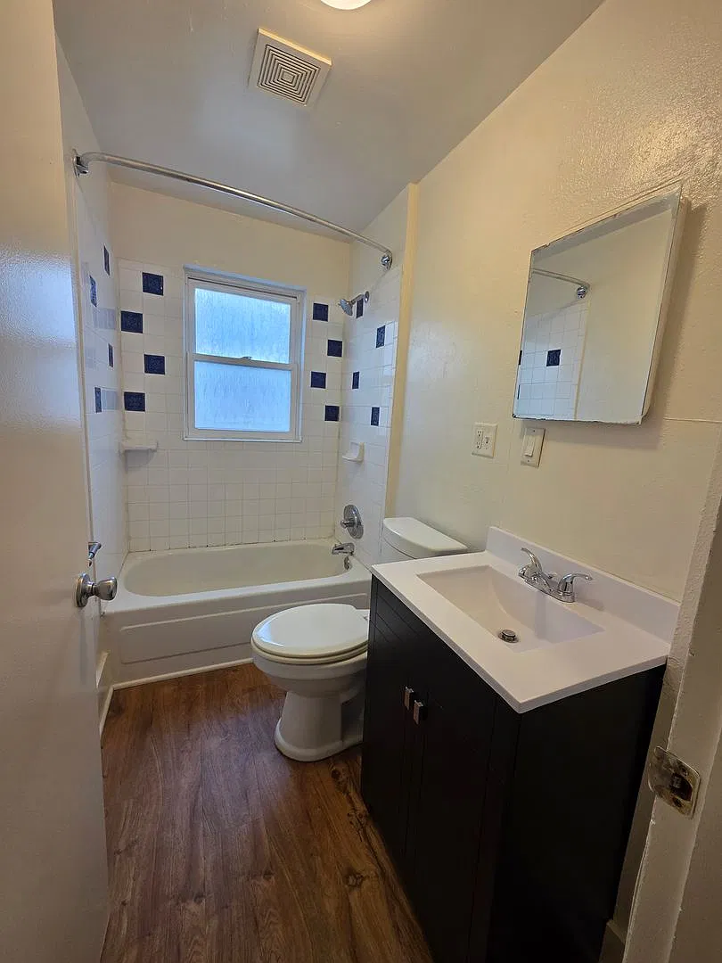 216 S Mason Street — Photo 2