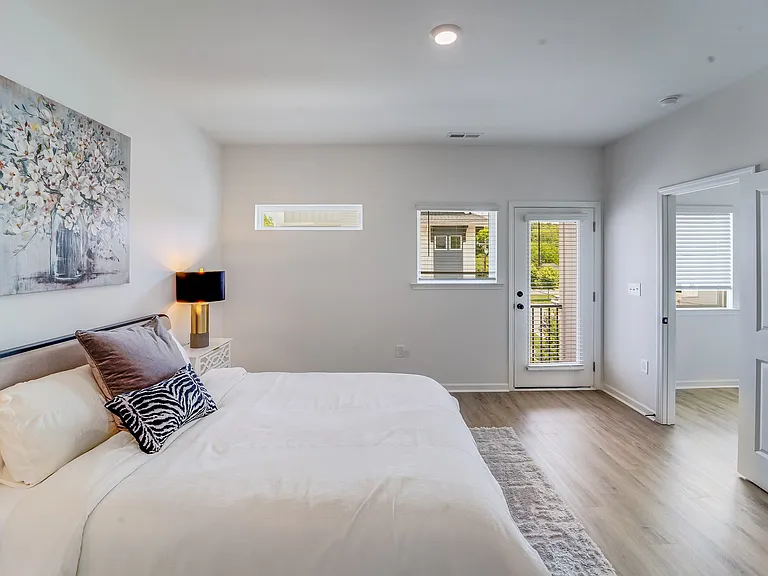 1205 Lomax Ave — Photo 19