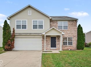 13006 Quarterback Ln, Fishers, IN 46037