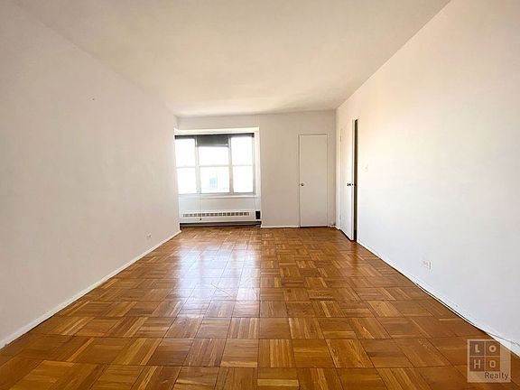 5th image of 570 Grand St #J1905
