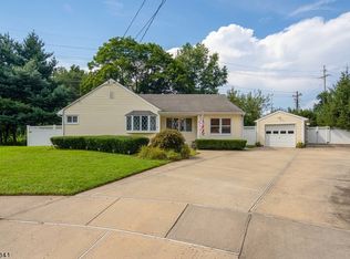 8 Edison Ct #1X, Fair Lawn, NJ 07410