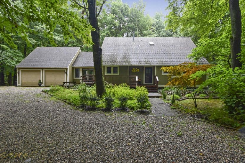 6916 Tranquility Ln, Fennville, MI 49408 Zillow