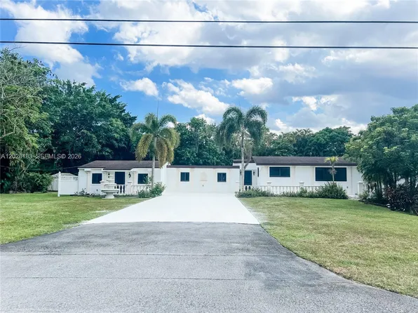 12200 NW 20th Ct, Fort Lauderdale, FL 33323