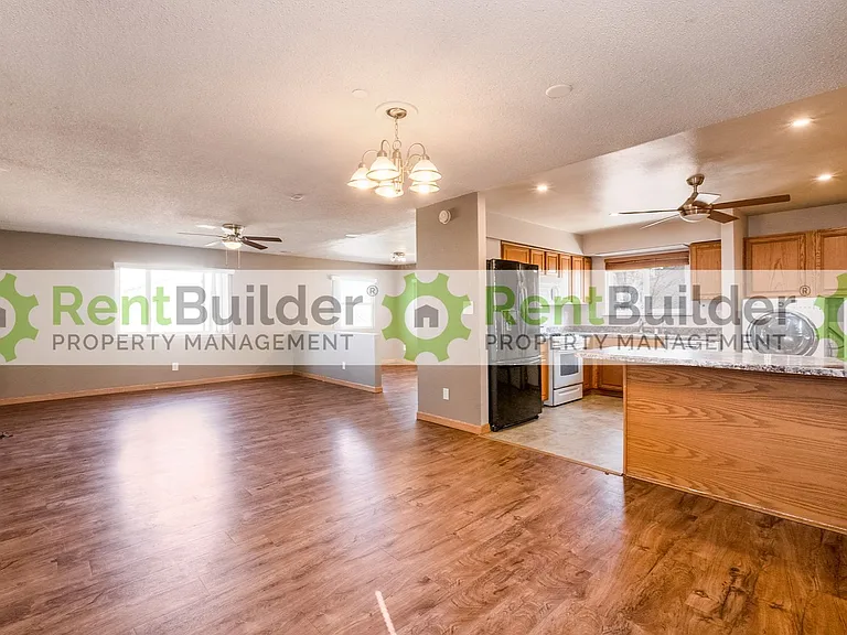 14104 Turner Pl NE — Photo 11
