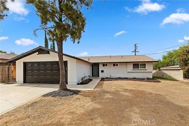 484 Glenhill Dr — Photo 14