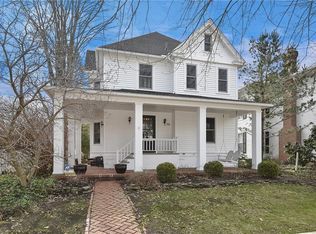 59 W Washington St, Chagrin Falls, OH 44022