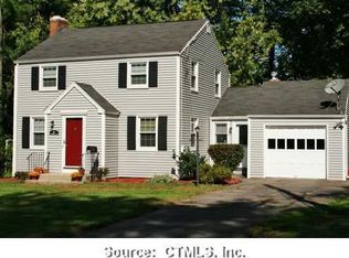 26 Blueberry Ln, East Hartford, CT 06118