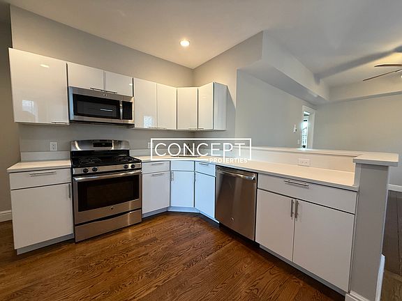2nd image of 167 Hampshire St #3D