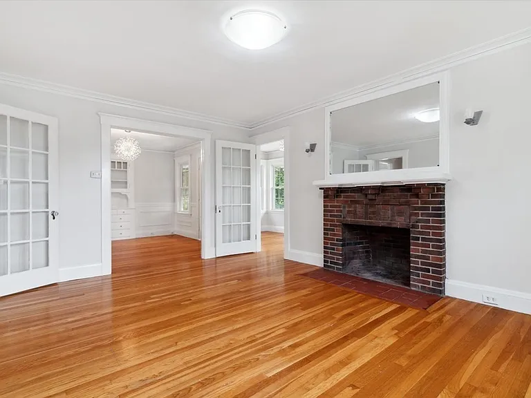 21-23 Richards Rd #2 — Photo 8