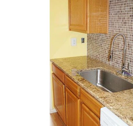 3rd image of 1271 Hibbard Dr #109