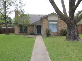 830 Holly Oak Dr, Lewisville, TX 75067