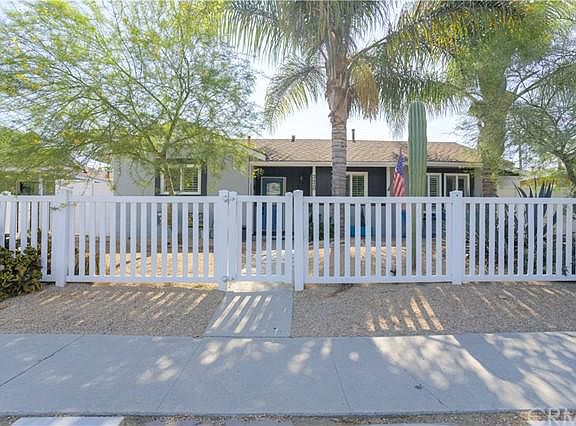 2nd image of 3420 Palo Verde Ave