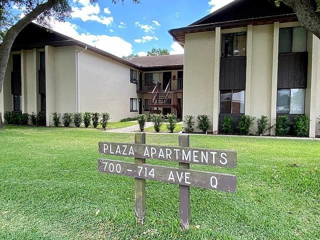 1st image of 700 Avenue Q SE