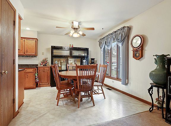 4th image of 15244 Creekside Dr