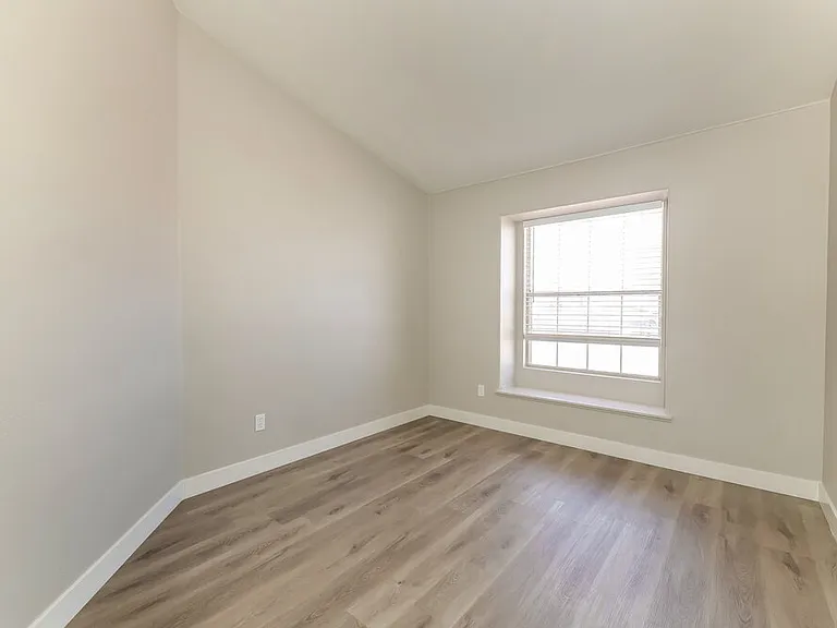 615 King Revere Ct — Photo 13
