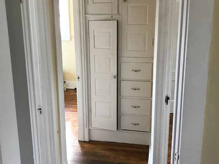 10 E Washington St — Photo 11
