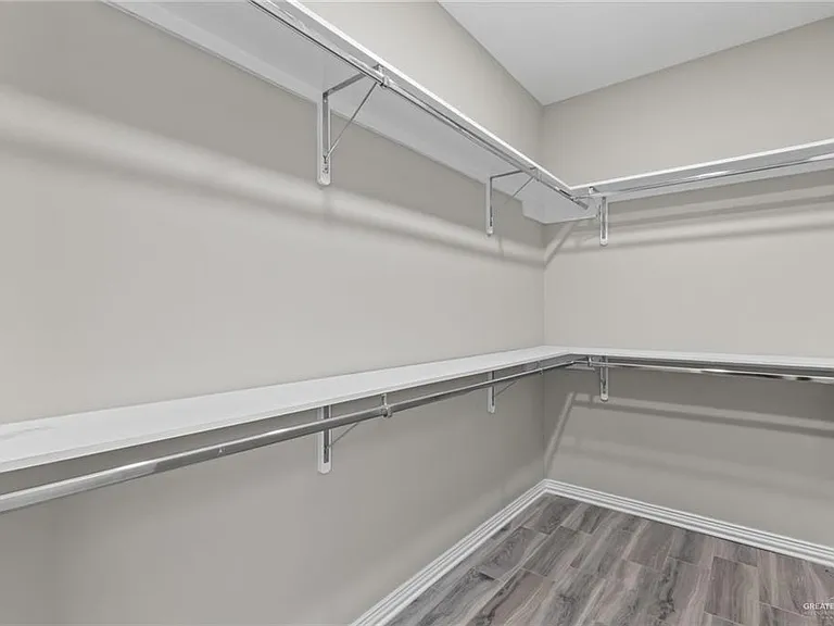 2604 Woodpecker St #2 — Photo 11