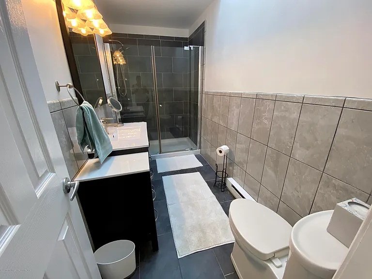 402 A St #DOWNSTAIRS — Photo 12