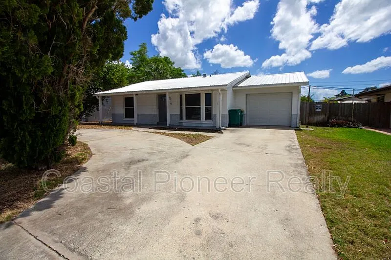 3 bed, 2.0 bath, 1540 sqft, $2,545 — Photo 1