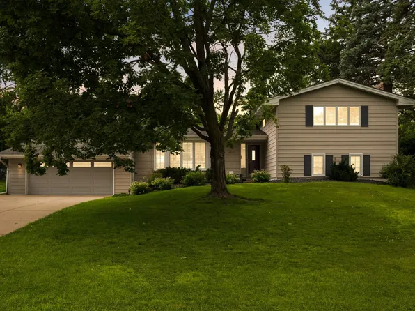 6620 Limerick Ln, Minneapolis, MN 55439