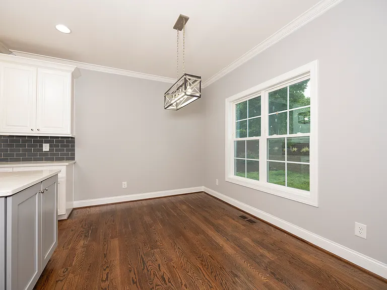 490 Lotus Ct — Photo 12