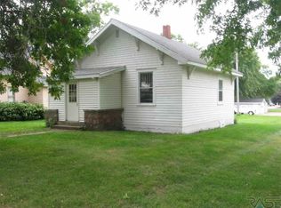 217 S Florence St, Colman, SD 57017