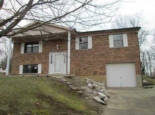 1896 Hidden Springs Ct, Burlington, KY 41005