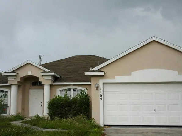 1165 SW Edinburgh Dr, Port Saint Lucie, FL 34953