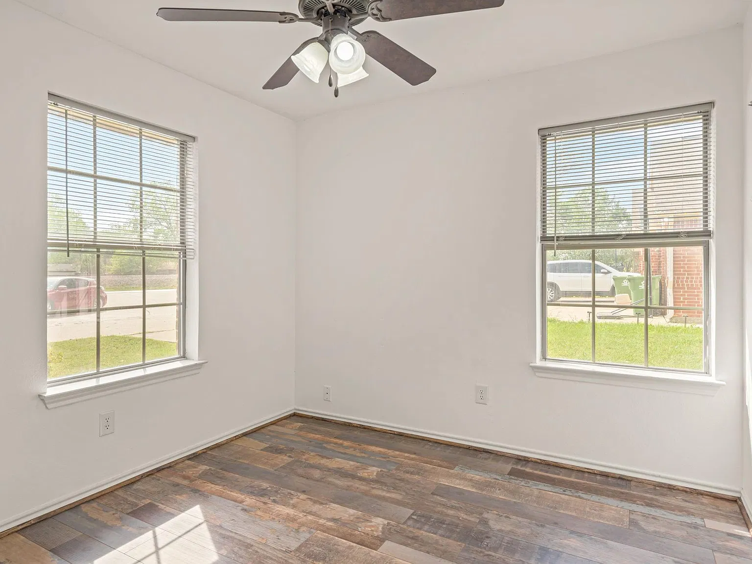3 bed, 1279 sqft, $1,790 — Photo 4