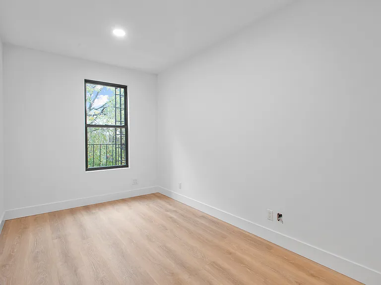 855 Grand St #2 — Photo 7