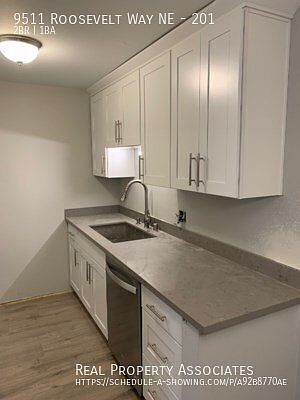3rd image of 9511 Roosevelt Way NE APT 201