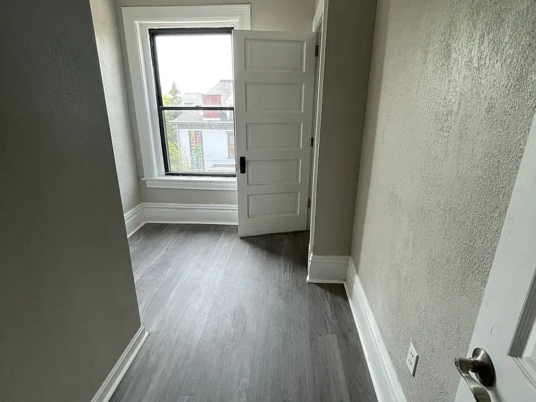 4901 Friendship Ave. — Photo 80
