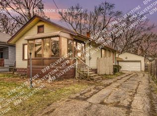 30 N Sanford St, Pontiac, MI 48342