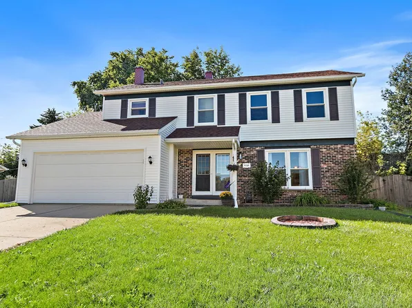 14 Woodridge Ln, Streamwood, IL 60107