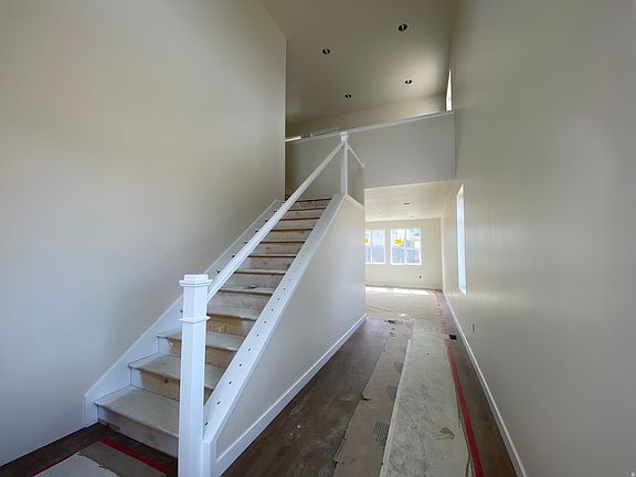 5th image of 377 W Sapphire Dr #7043