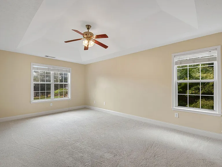1735 Berry Ct — Photo 20