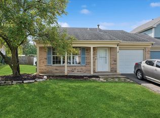 1306 Robin Dr, Carol Stream, IL 60188