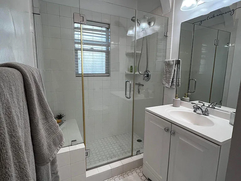 132 S Bedford Dr #105 — Photo 3
