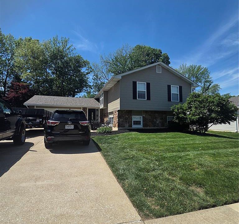 1st image of 1613 Dahlia Ct