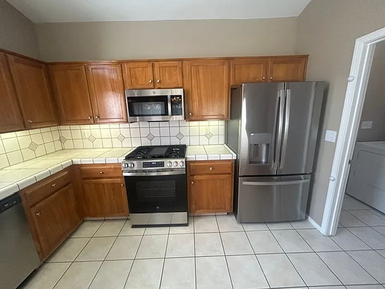 2744 W Ceres Ct — Photo 5