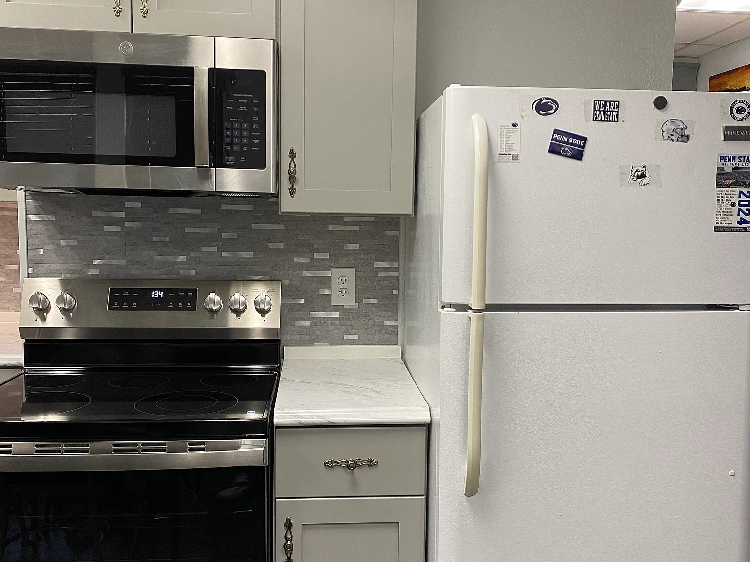 326 S Allen St — Photo 4