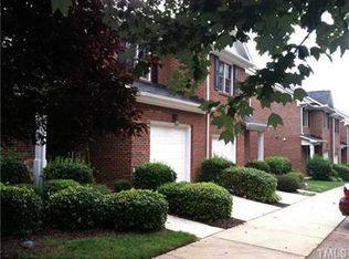 118 Tuska Hills Dr, Holly Springs, NC 27540