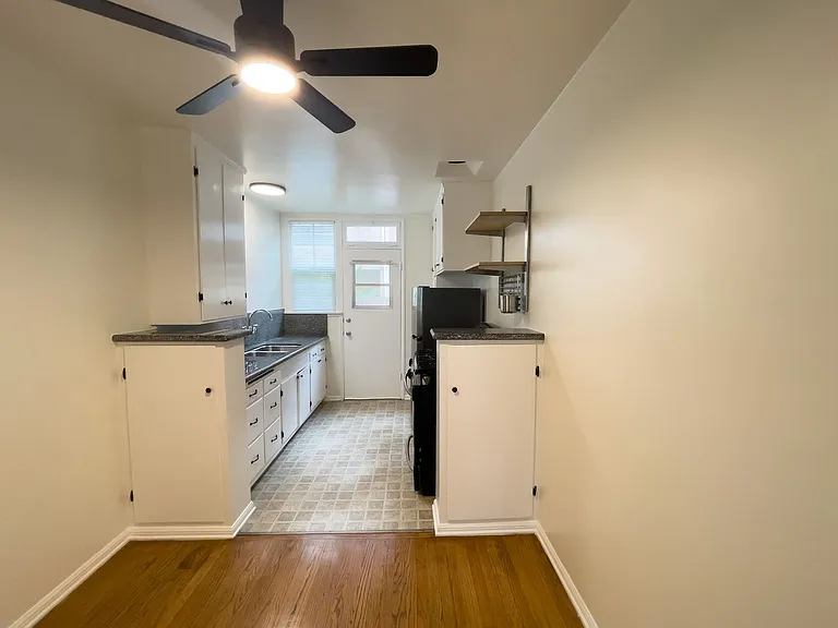 4635 Finley Ave — Photo 6