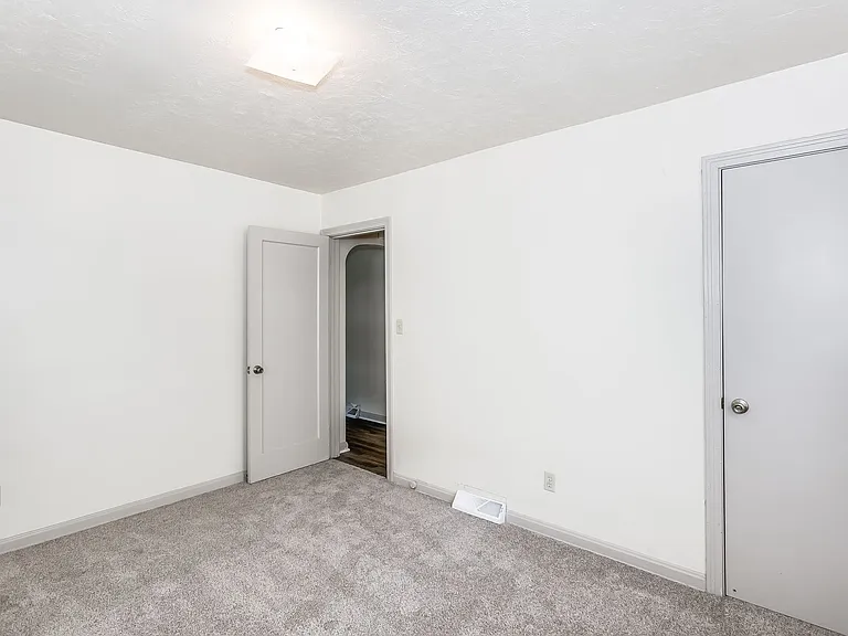 742 S Dellrose Ave — Photo 9